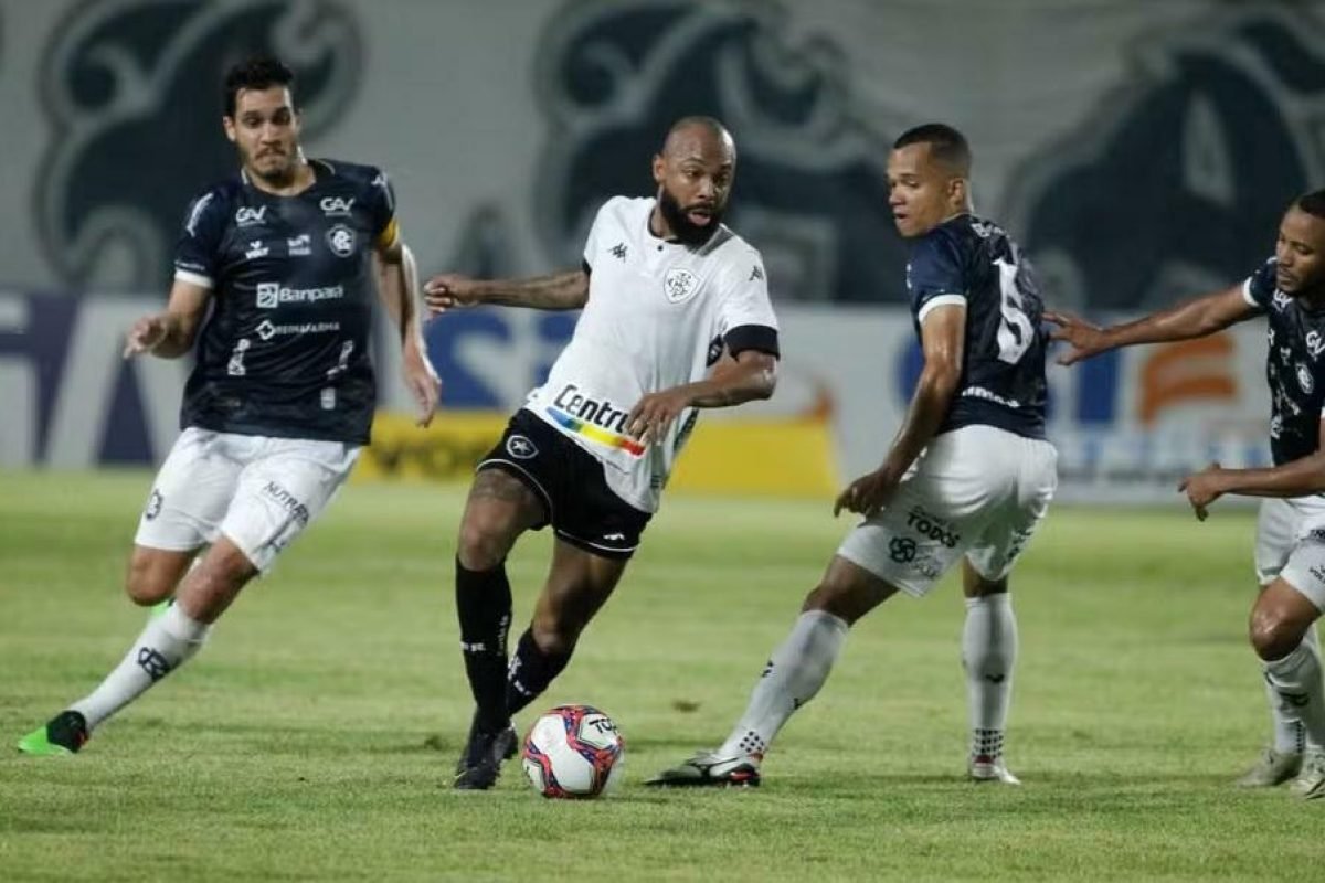 2 a 1, com gols de Vélber e Cametá. Desde então, o retrospecto tem sido favoráve