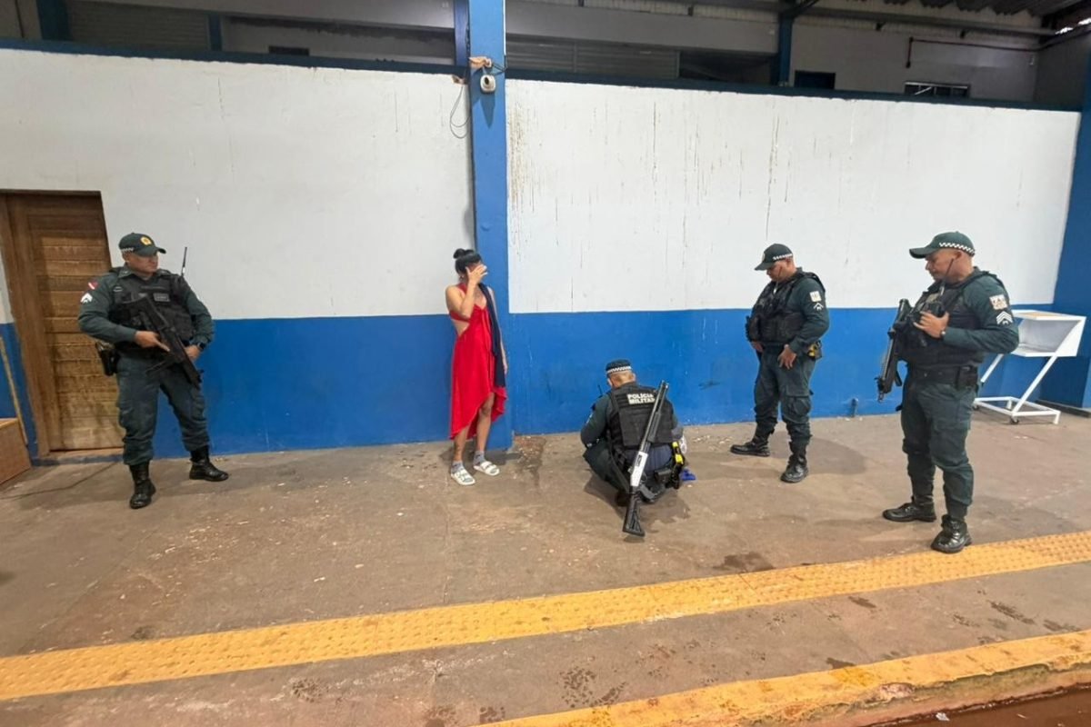 tráfico de drogas na manhã deste domingo (3) em Santarém, no oeste do Pará. O ca