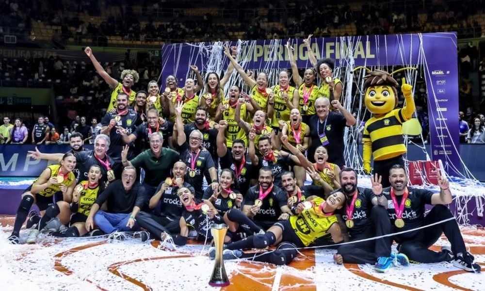 Praia Clube supera Minas em final emocionante e conquista tricampeonato da Superliga Feminina de vôlei
