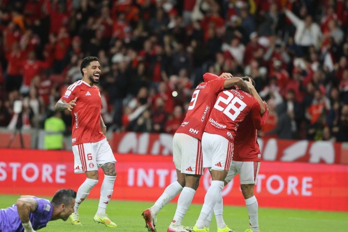 Vitória do Internacional sobre o Fluminense por 2 a 0 alivia pressão e afasta Colorado do Z4