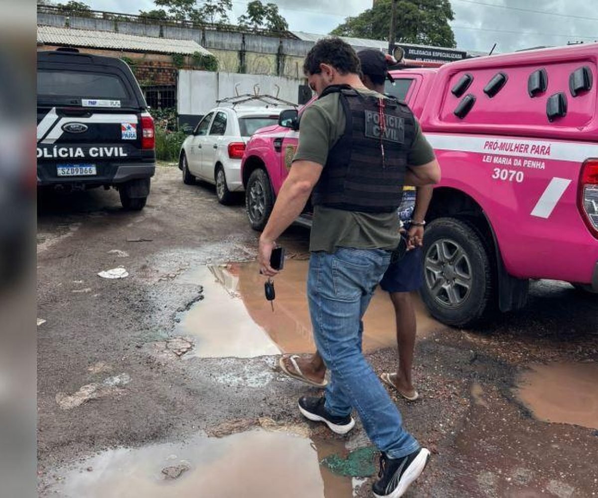 ciúmes, o companheiro passou a agredi-la com diversos golpes, derrubando-a ao ch