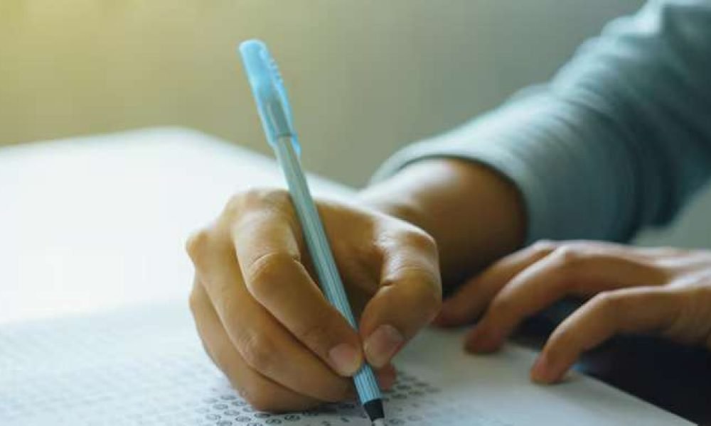 Concursos públicos em 2026: saiba quais órgãos federais ainda devem abrir editais