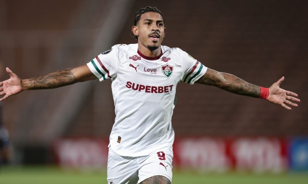 Com gol nos acréscimos, Fluminense arranca empate na Argentina e respira na Libertadores
