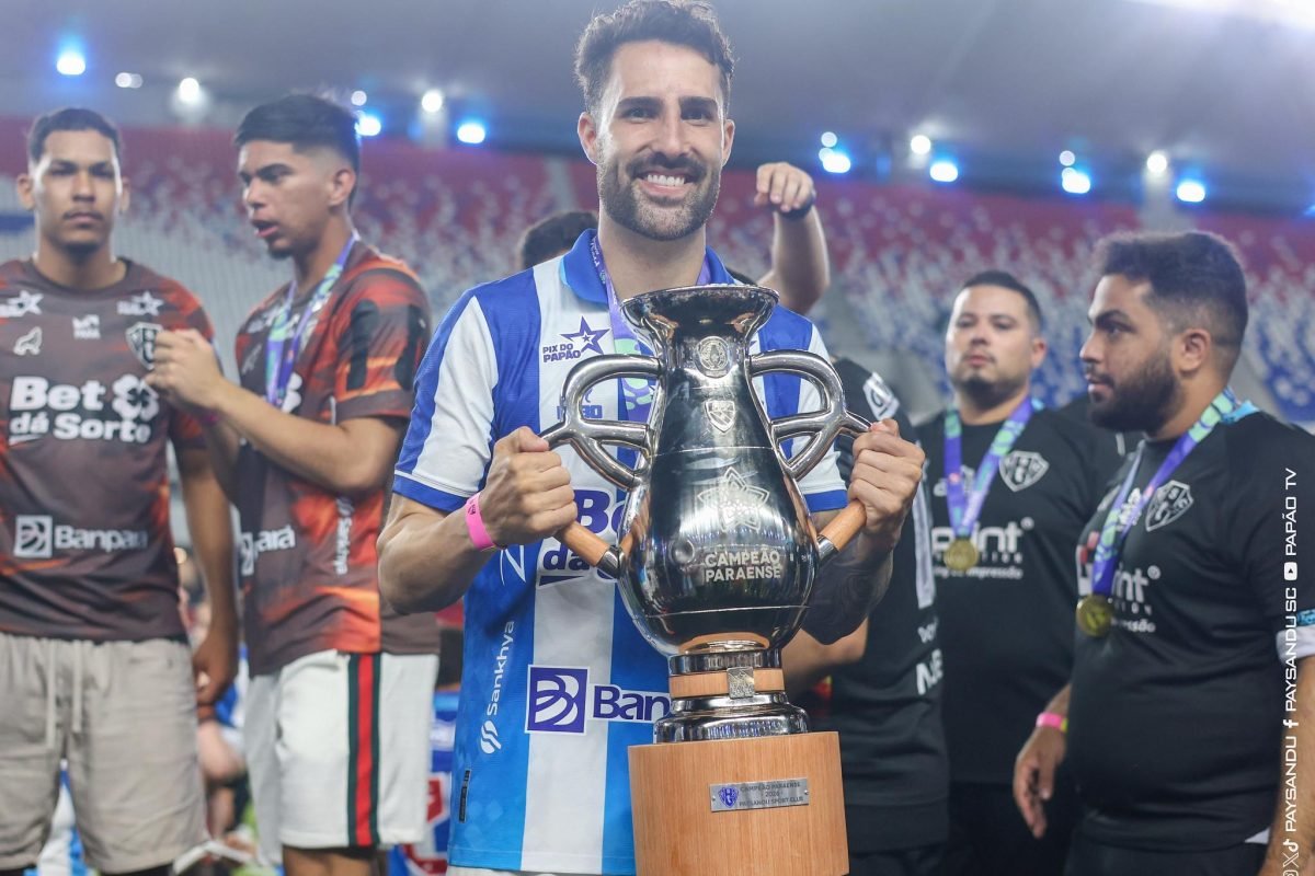 ada 2026. Com o gol marcado diante do Botafogo, pela Série C, o camisa 9 chegou