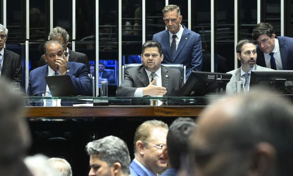 Carlos Moura