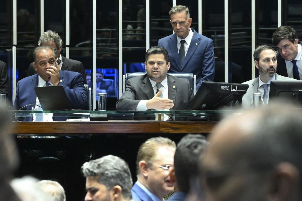 Carlos Moura