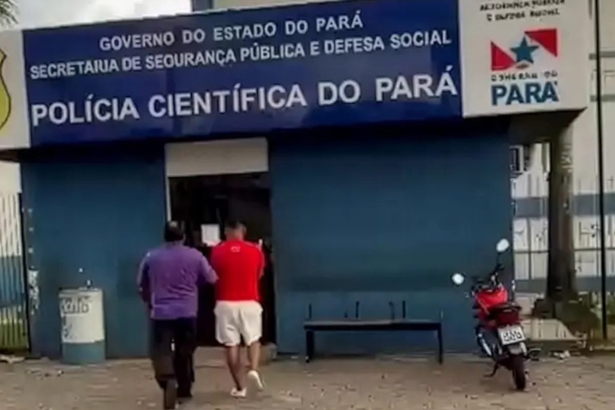 meio da Delegacia Especializada no Atendimento à Criança e ao Adolescente (DEACA