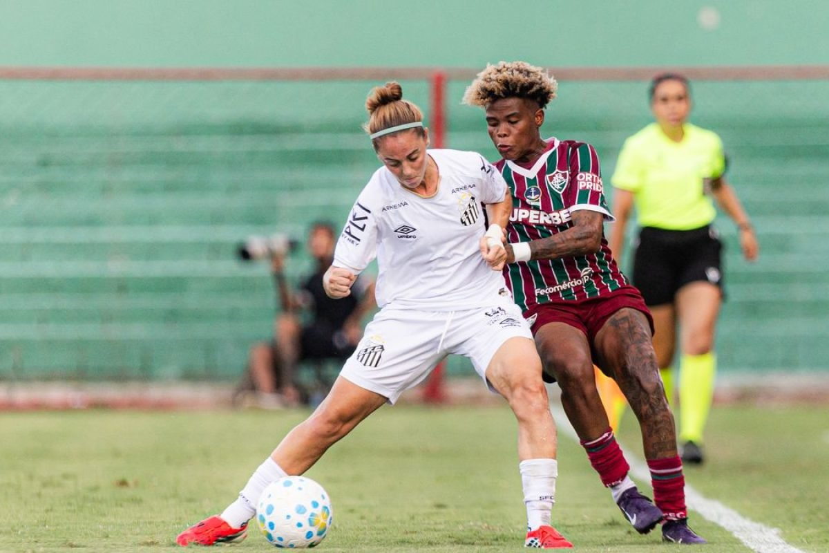 Sereias da Vila quebram jejum e vencem Fluminense por 2 a 0 no Brasileiro Feminino