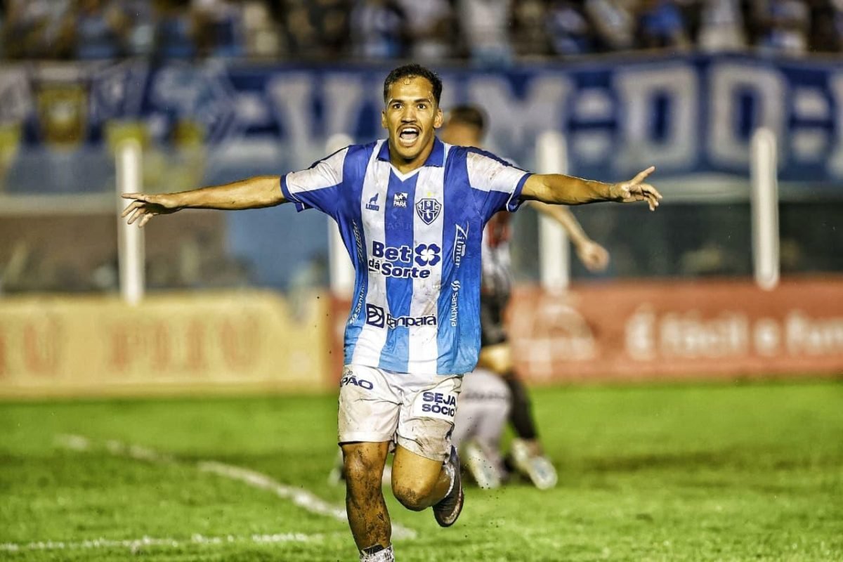 al deste sábado (9), na Curuzu. Em uma partida interrompida por cerca de 30 minu