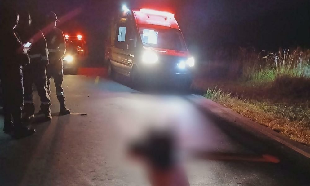 volta das 23h para atender a ocorrência. Ao chegar ao local, os policiais consta
