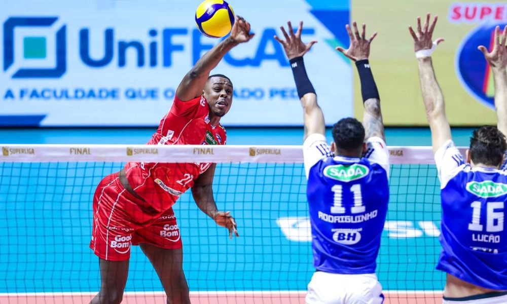 Sada Cruzeiro domina Vôlei Renata e conquista o décimo título da Superliga