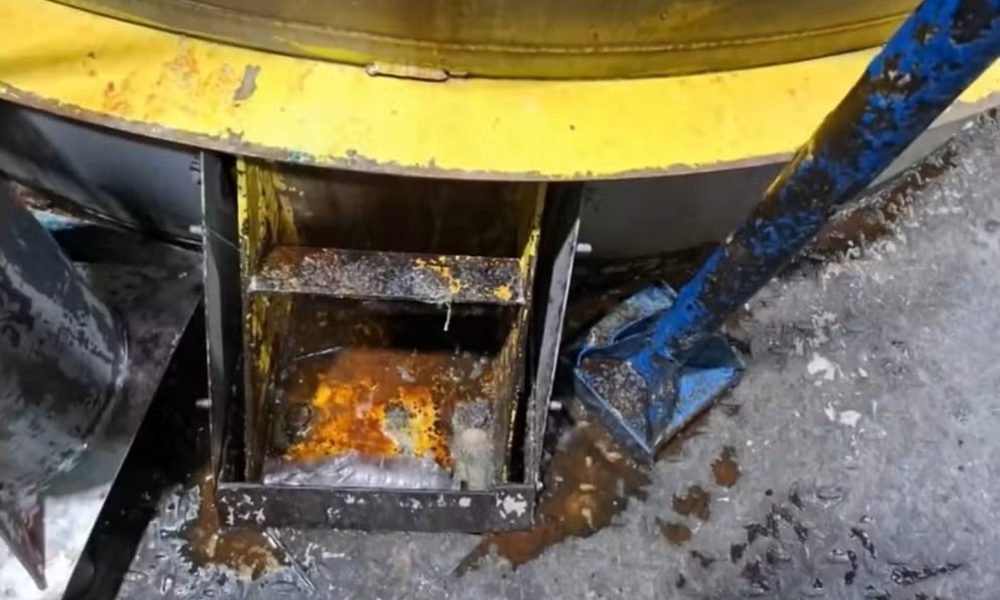 O "Fantástico", da "TV Globo", obteve imagens que mostram corrosão em equipamentos na fábrica da Ypê