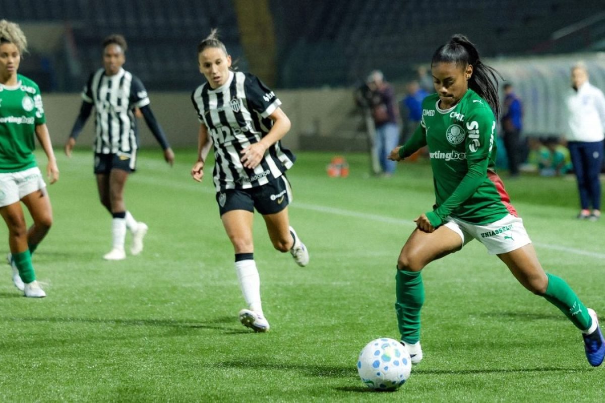 Goleada do Palmeiras feminino sobre Atlético-mg garante vice-liderança no Brasileirão a1