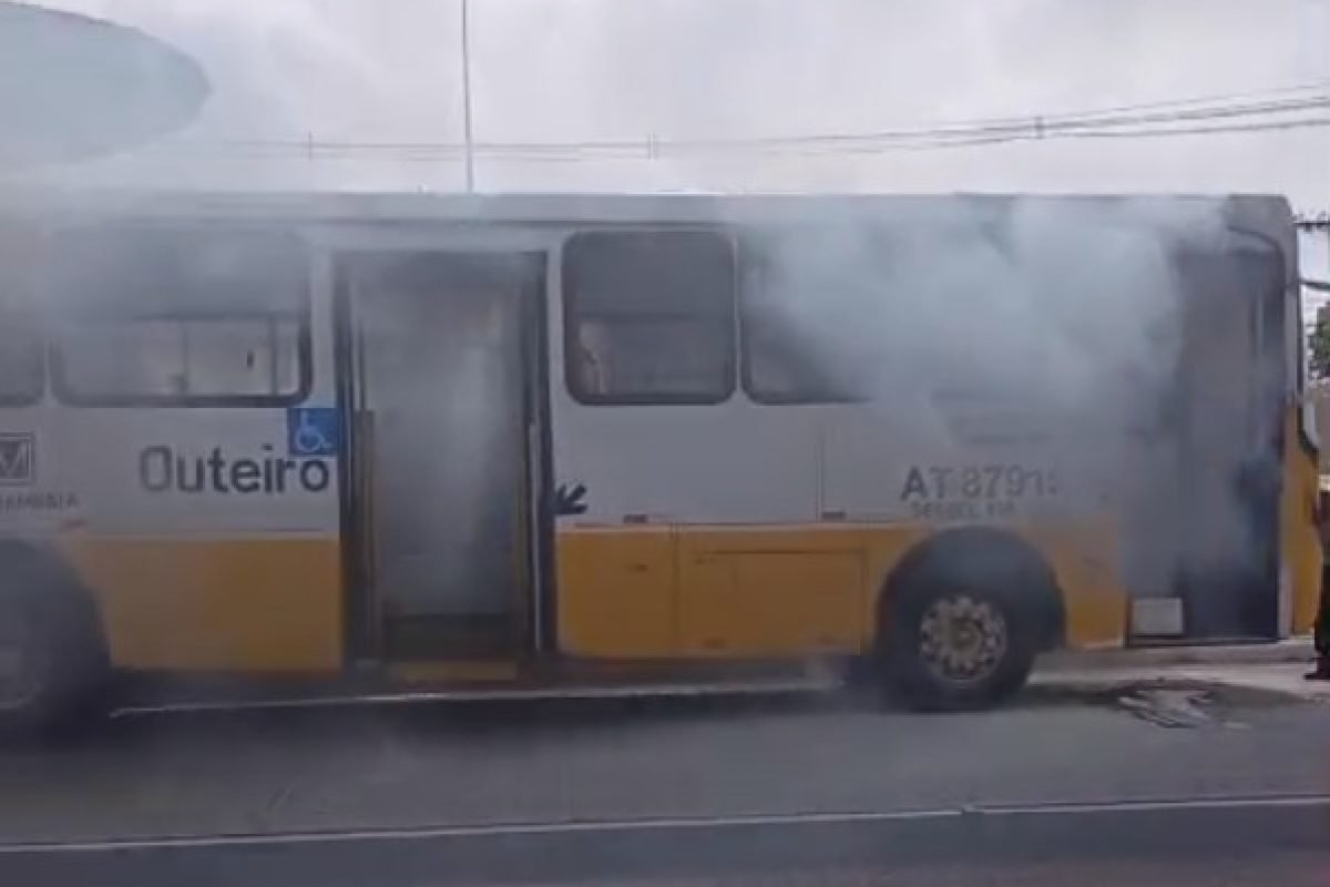 te público metropolitano e registrou interrupções momentâneas no serviço. A fuma