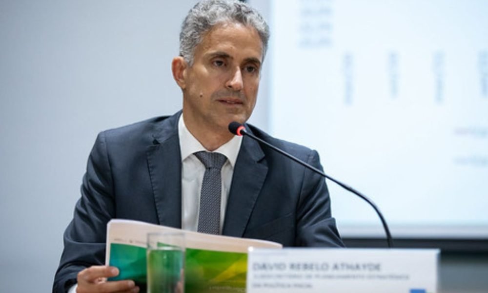 David Athayde assume a vaga da economista Viviane Varga, que estava no cargo desde janeiro de 2023