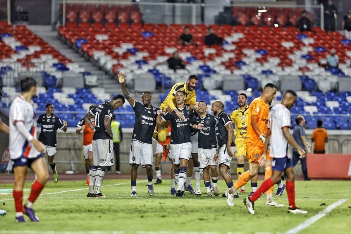 3 a 1, em Salvador, o Clube do Remo confirmou a classificação às oitavas de fina
