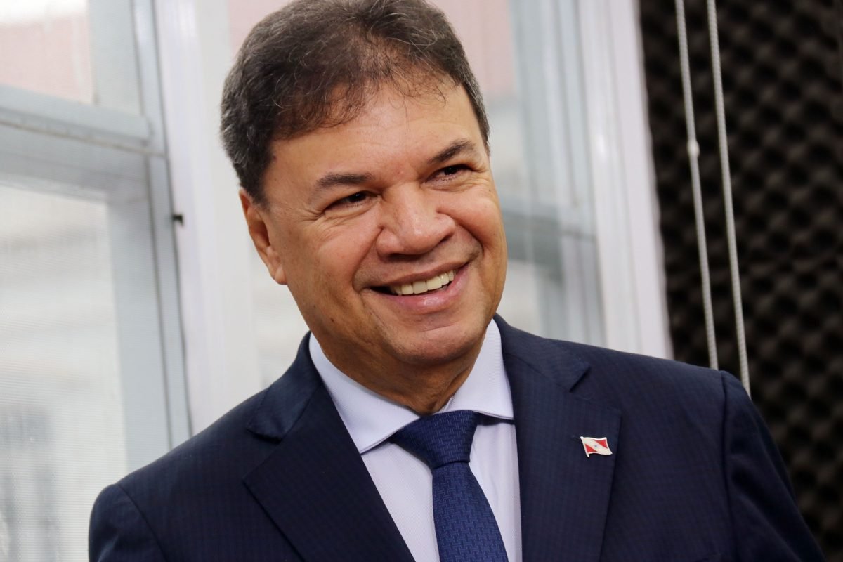 guilherme-thorres.jpeg" />