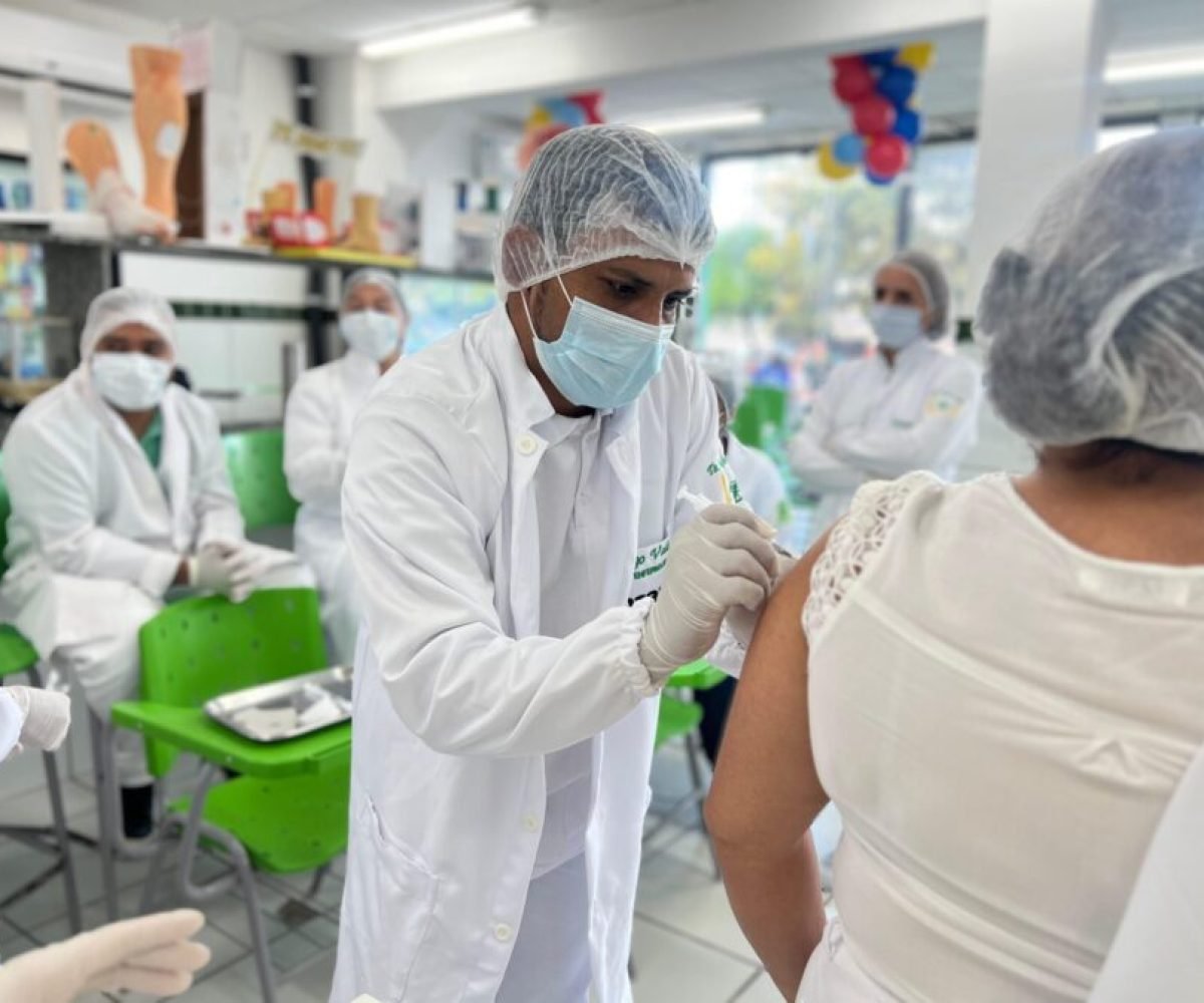 Cursos técnicos ganham força como atalho para o primeiro emprego no Brasil