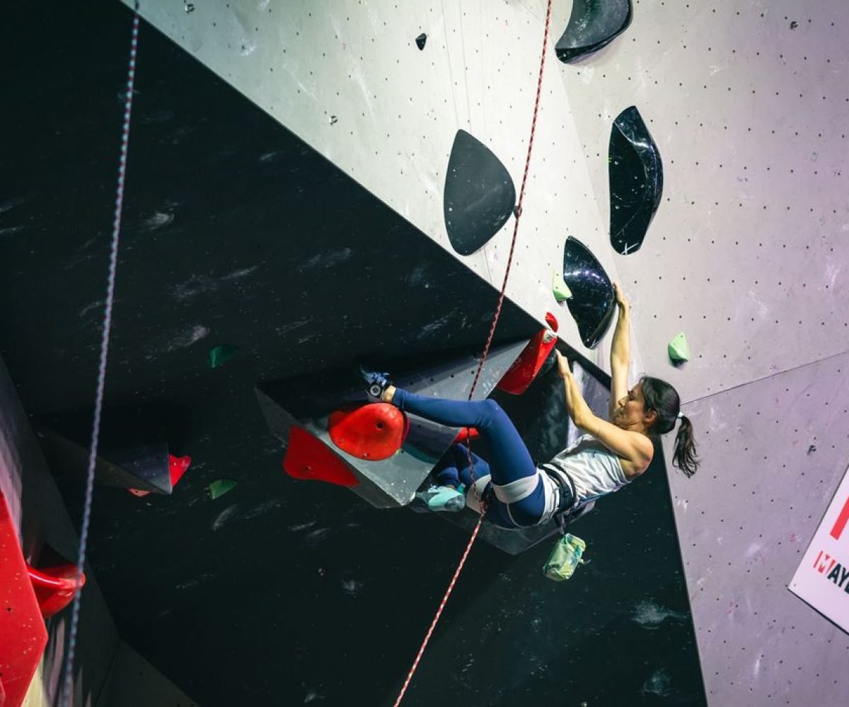 Marina Dias conquista tricampeonato na Copa do Mundo de paraescalada nos EUA