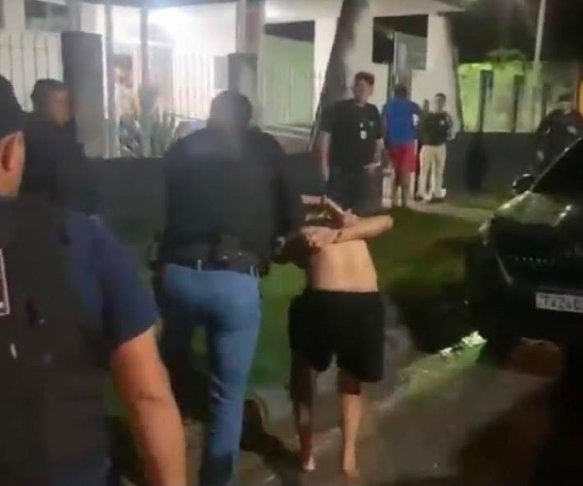 suspeita de prestar apoio logístico aos envolvidos na execução do comandante da