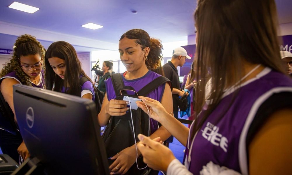 Ciee abre mais de 8 mil oportunidades em maratona nacional de estágios e aprendizagem