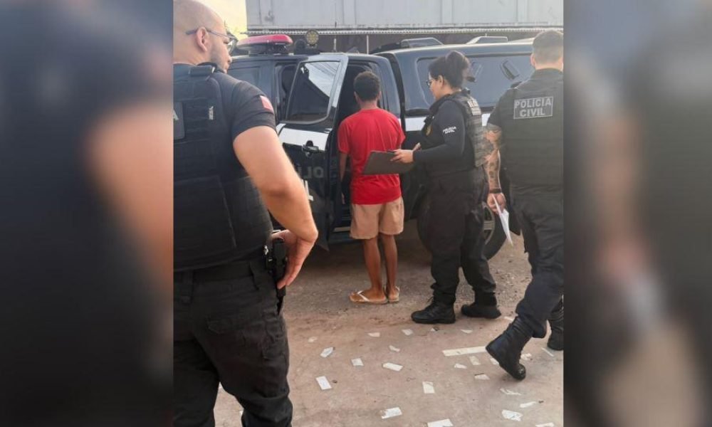 nográfico infantojuvenil. A prisão, feita pela Diretoria Estadual de Combate a C