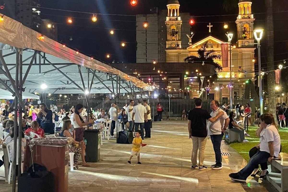 tante de encontro, fé e convivência para as famílias paraenses", destacou o coor