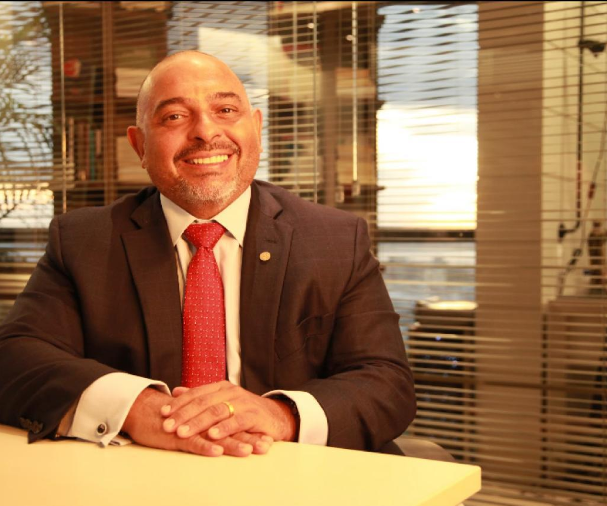 Jarbas Vasconcelos assume cadeira 2 do Instituto Histórico e Geográfico do Pará em cerimônia