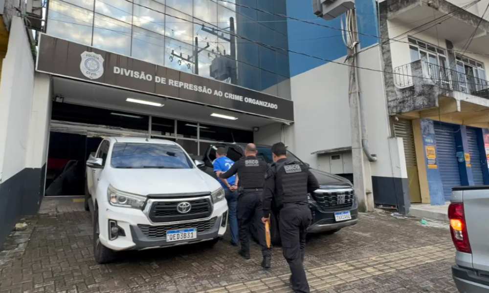 to Alegre (RS), Cachoeirinha (RS) e Foz do Iguaçu (PR). A investigação foi coord