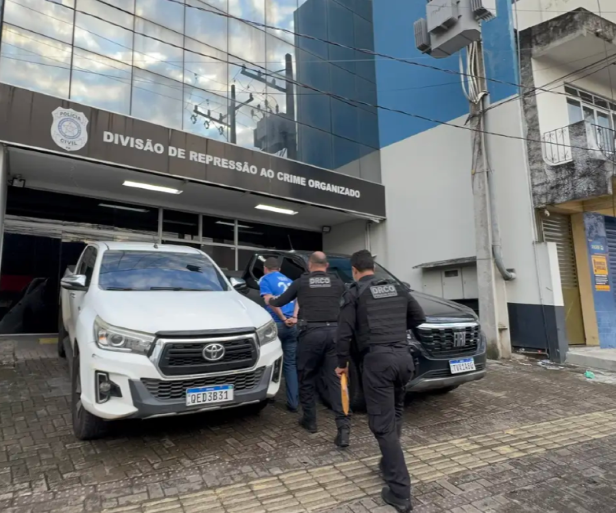 to Alegre (RS), Cachoeirinha (RS) e Foz do Iguaçu (PR). A investigação foi coord