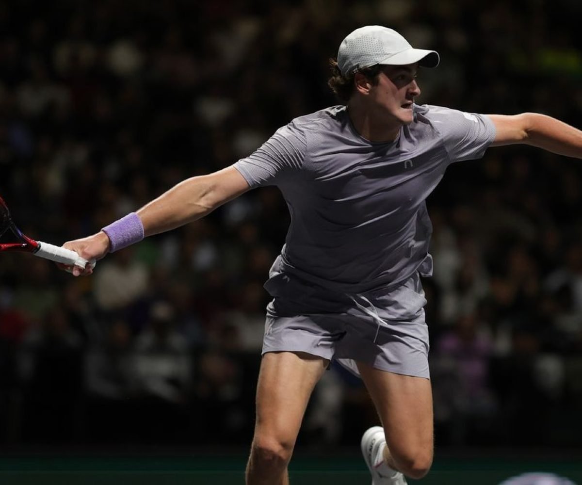 João Fonseca estreia como cabeça de chave em Roland Garros e projeta duelo com Djokovic