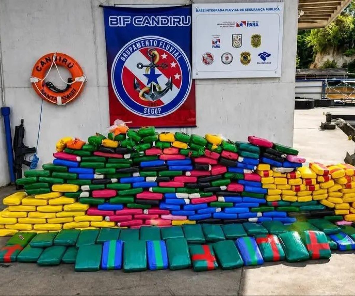 tados em embarcações que saíram de Manaus, no Amazonas, com destino a municípios