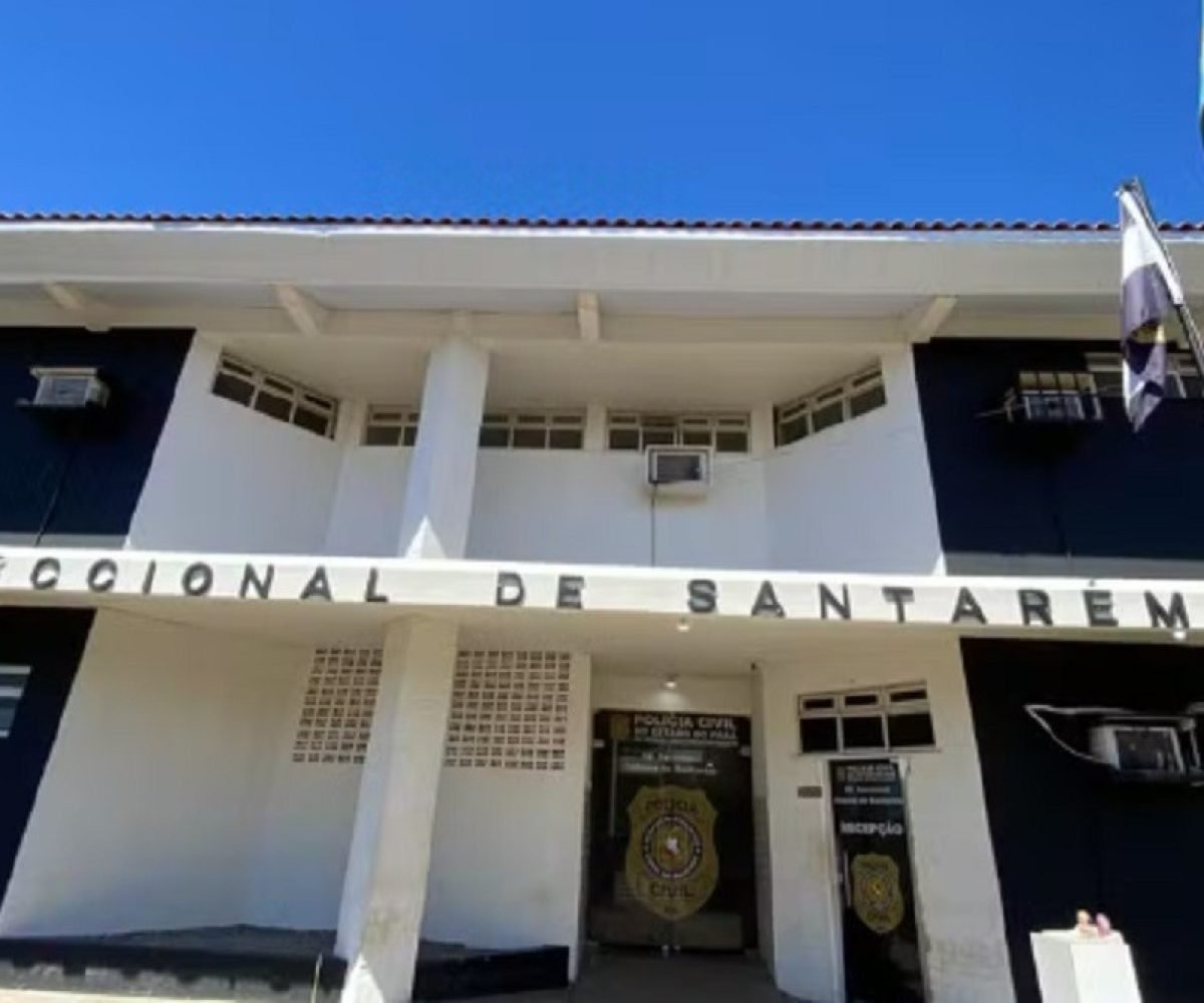 que durante a abordagem ao jovem, a PM identificou que contra ele havia um manda