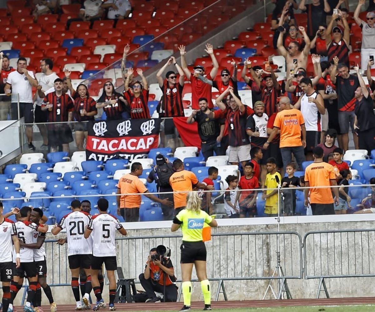 2 a 1 para o Athletico-PR neste domingo (24), no Mangueirão. A partida, válida p