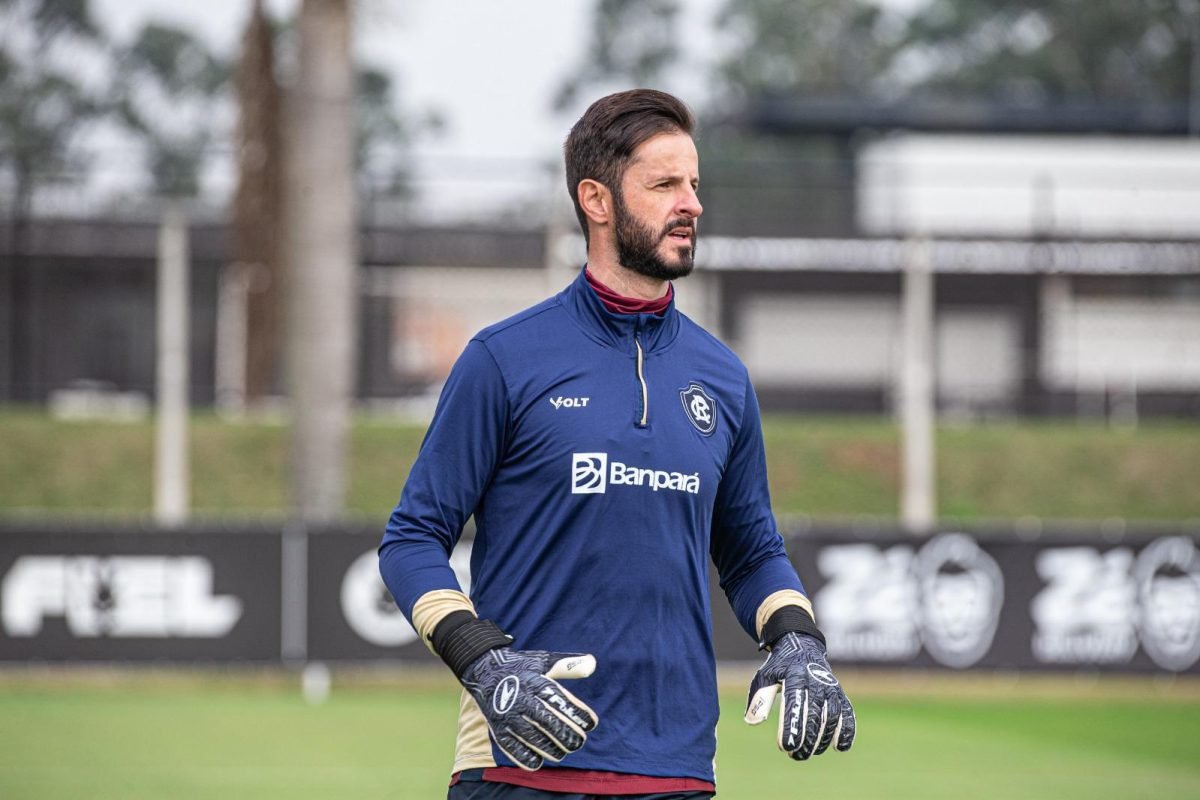 Marcelo Rangel; relembre!]] [[(standard.Article) Remo consegue sair da zona de r