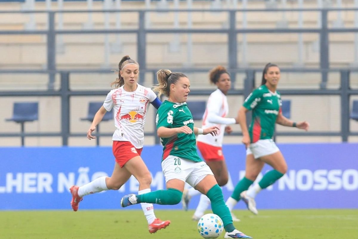 Futebol feminino: Palmeiras vence Bragantino e assume liderança provisória