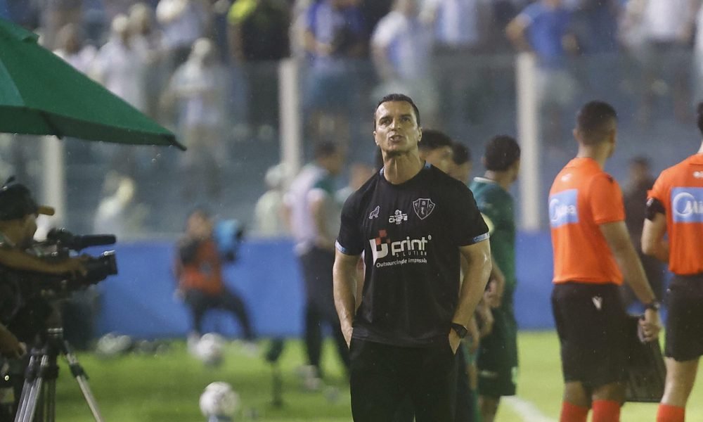 tância do apoio da torcida e destacou a confiança no time, que reassumiu a lider