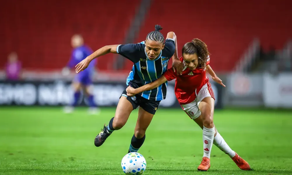 Internacional elimina Grêmio nos pênaltis e avança na Copa do Brasil Feminina