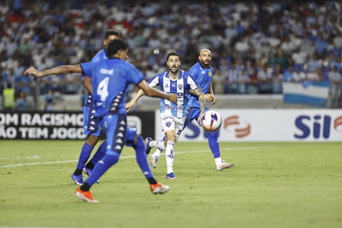 1 a 0. Assim, o time bicolor precisa apenas de um empate para levantar a taça. J