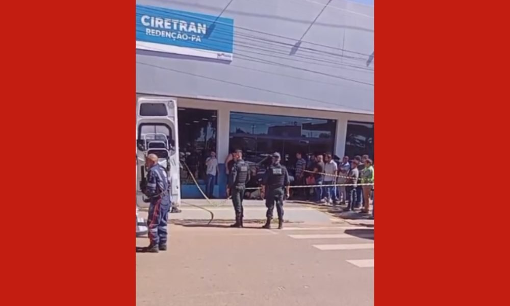 um homem que chegou à loja de conveniência onde Wherliques estava e atirou vária