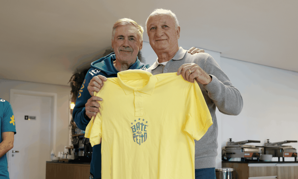 Felipão recebe homenagem na Granja Comary e aconselha seleção na busca pelo hexa