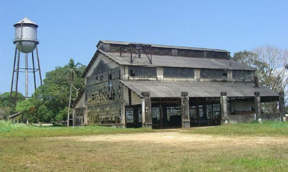 to, as casas da Vila Americana, o convento, a escola Henry Ford, o Cine Patinha
