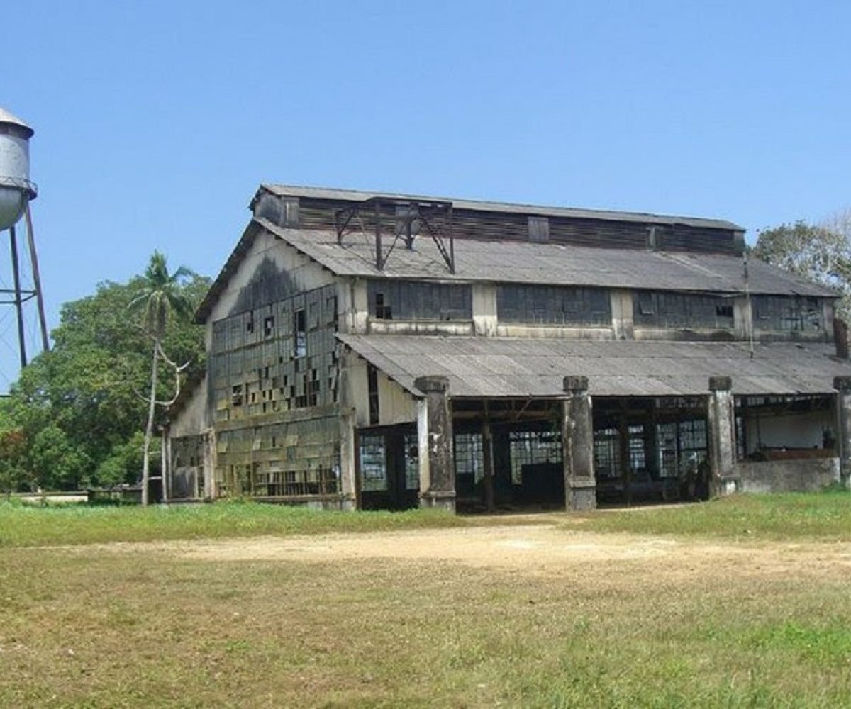 to, as casas da Vila Americana, o convento, a escola Henry Ford, o Cine Patinha