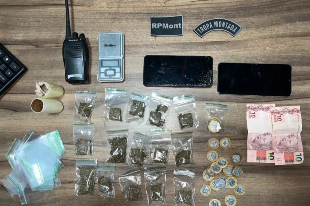 ções de maconha, cocaína, oxi e crack, totalizando 2,155 quilos de entorpecentes