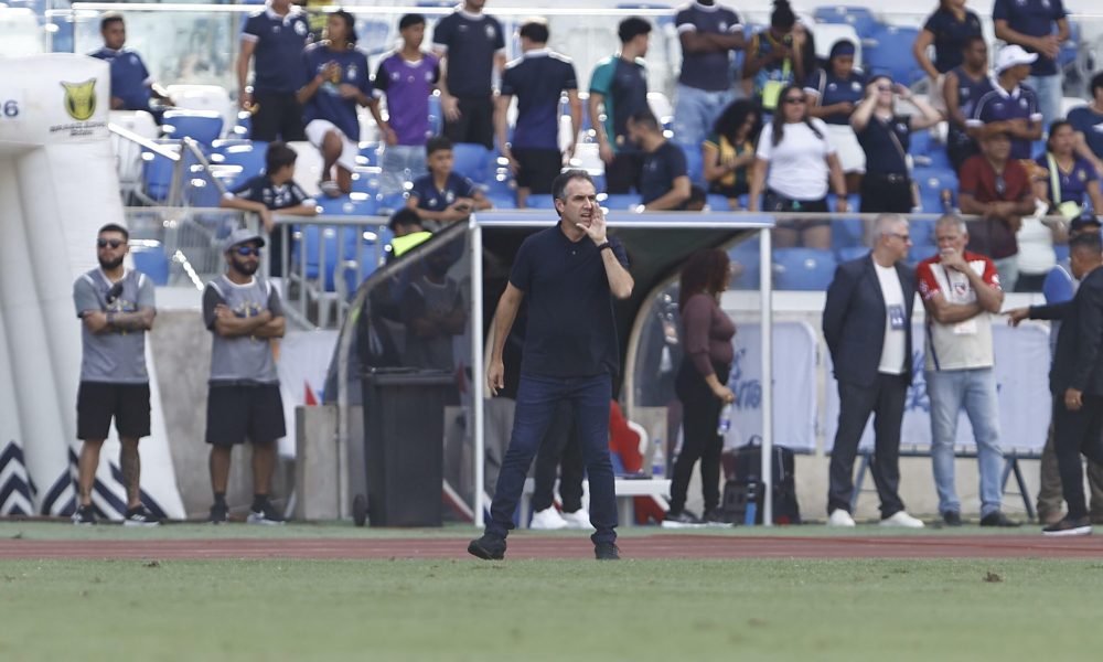 tância. Depois da pausa, nós vamos ter 20 jogos, são 10 aqui em Belém e 10 fora