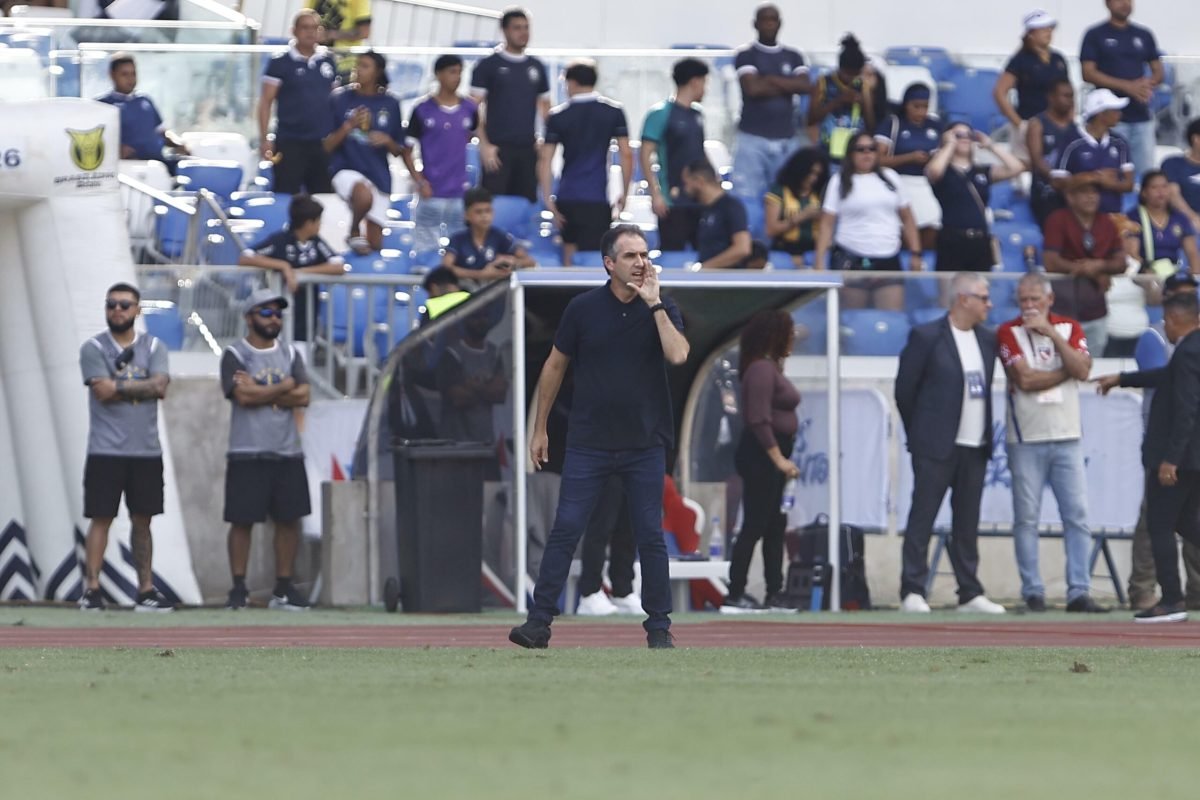 tância. Depois da pausa, nós vamos ter 20 jogos, são 10 aqui em Belém e 10 fora