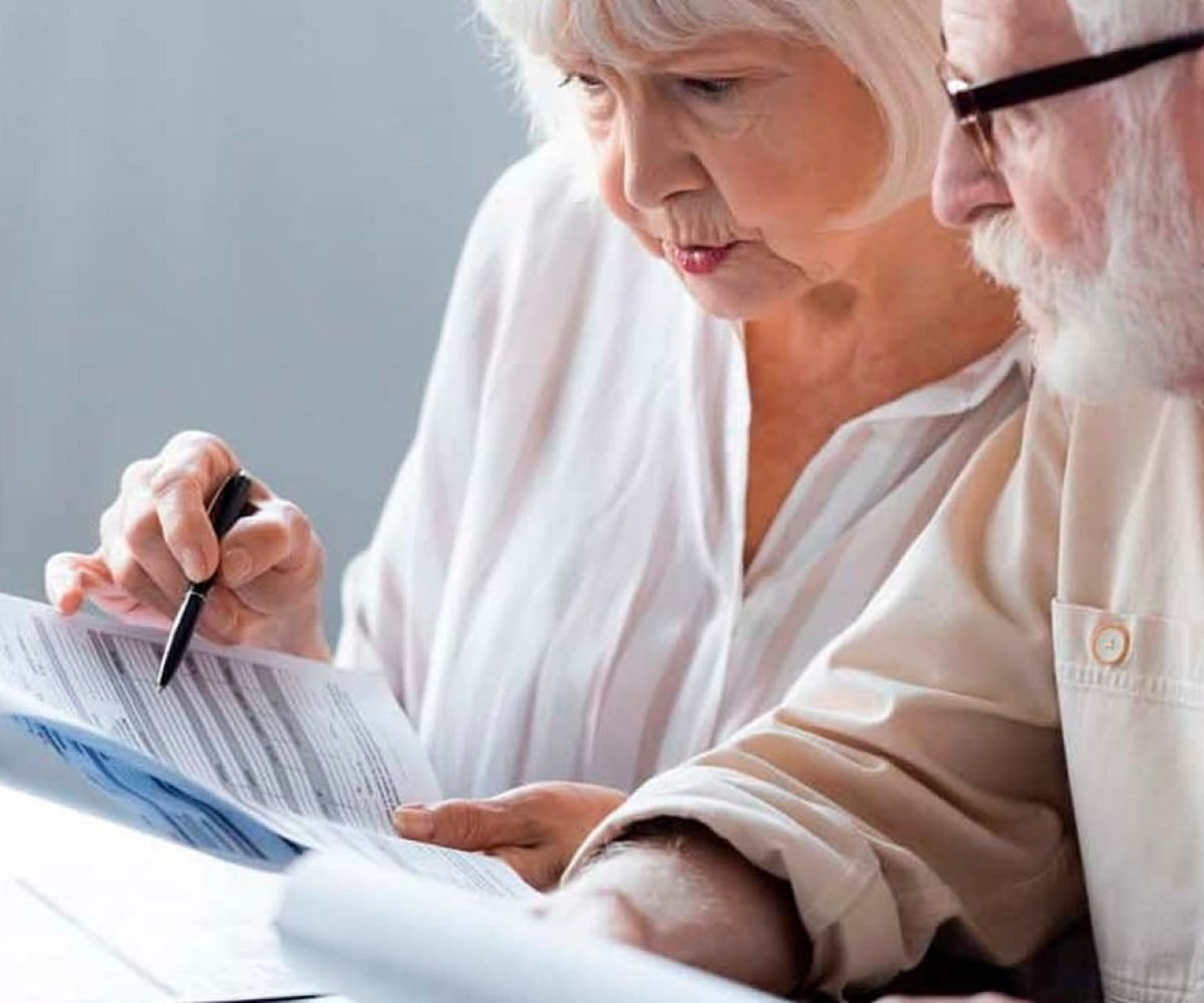 Isenção para idosos: como brasileiros acima de 60 anos podem se livrar de contas e impostos