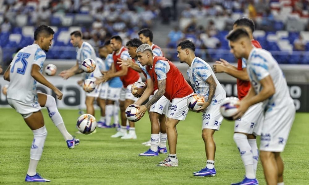“ajuste de tabela a pedido do clube mandante”. A data e o local da partida foram