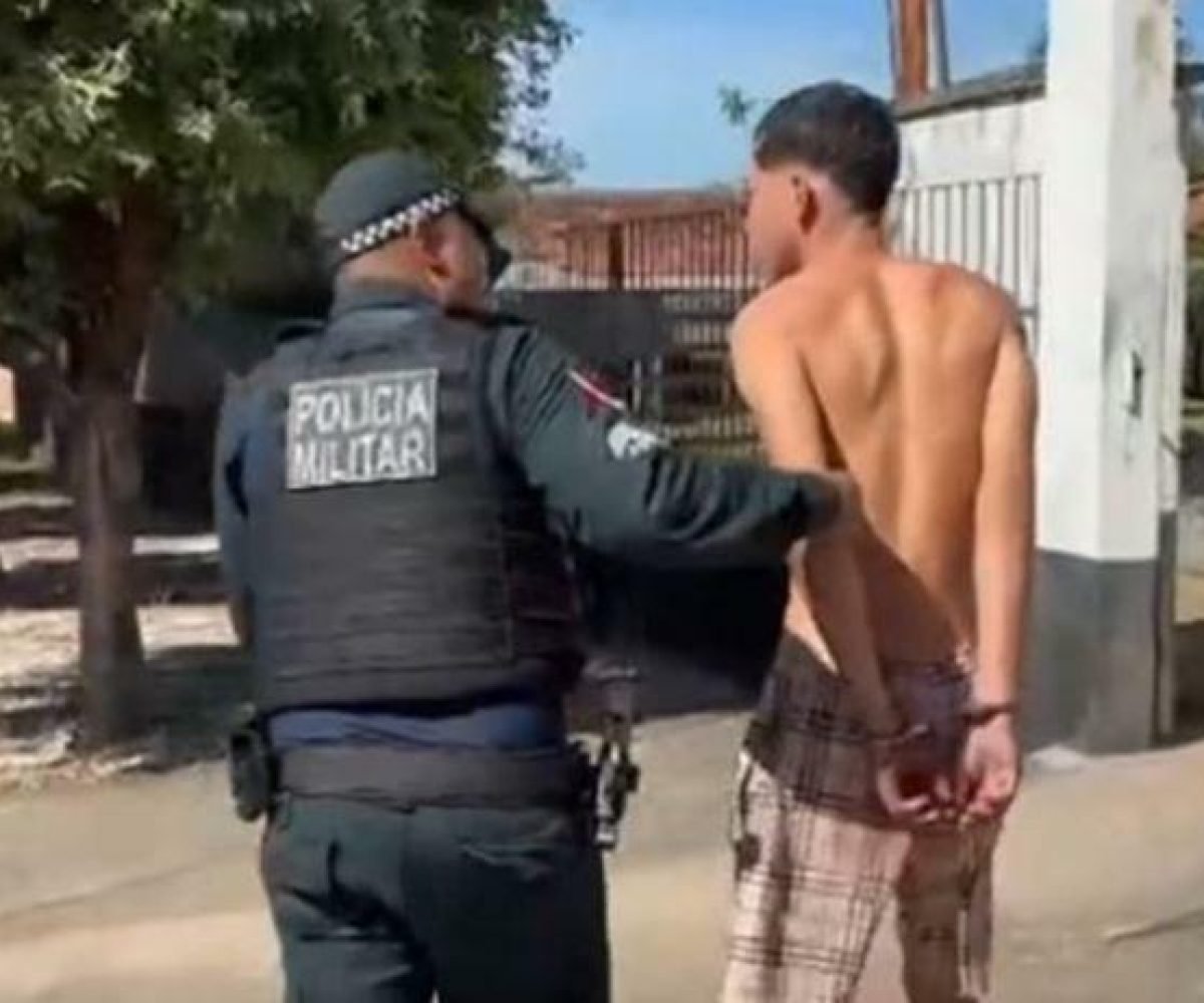 tal Fato Regional, quando os policiais chegaram até a casa onde ele estava, enco