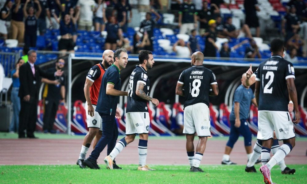 conta da paralisação do Campeonato Brasileiro durante a disputa da Copa do Mundo